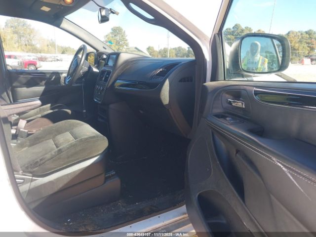 Dodge Grand Caravan Se Plus Image 3