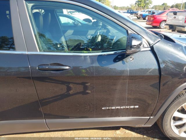 Jeep Cherokee Limited Image 17