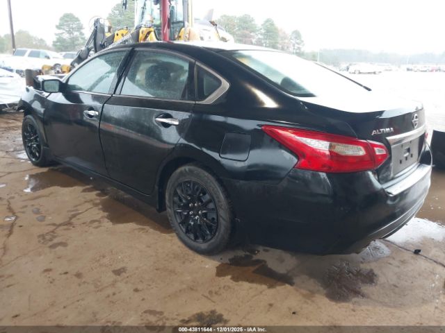 Nissan Altima 2.5 S Image 12