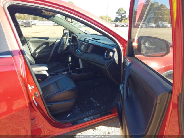 Toyota RAV4 Se Image 13