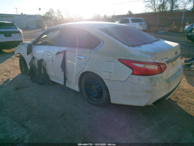 Nissan Altima 2.5 S Image 13