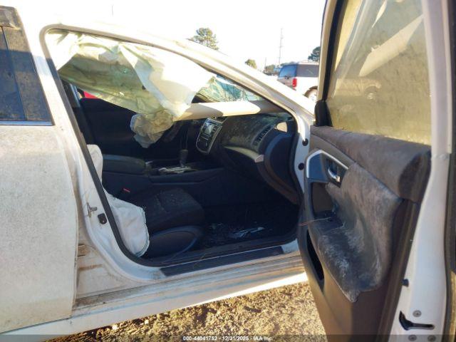 Nissan Altima 2.5 S Image 4