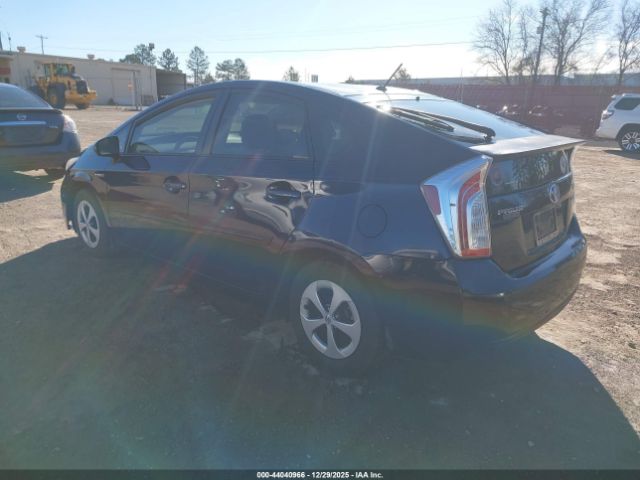 Toyota Prius Two Image 4