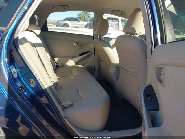 Toyota Prius Two Image 7