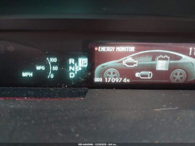 Toyota Prius Two Image 15