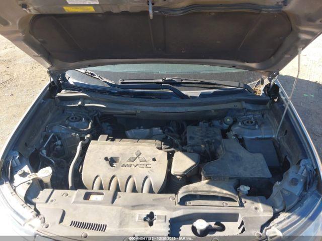 Mitsubishi Outlander Se Image 11