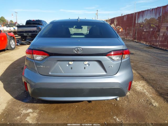 Toyota Corolla Le Image 11