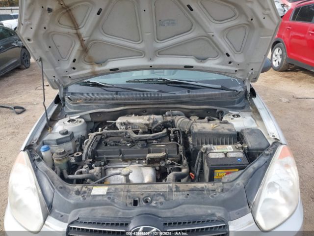 Hyundai ACCENT Gls Image 9