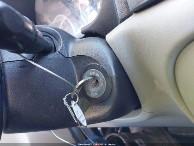 Hyundai ACCENT Gls Image 11