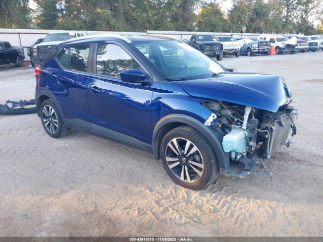  Salvage Nissan Kicks