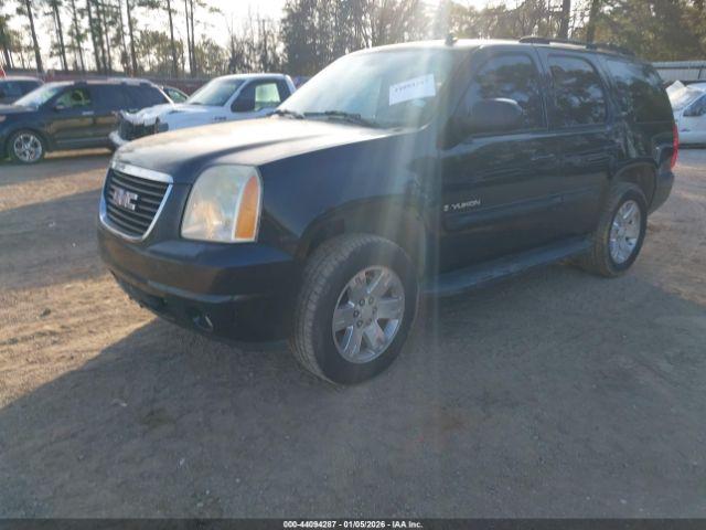 GMC Yukon Slt Image 2