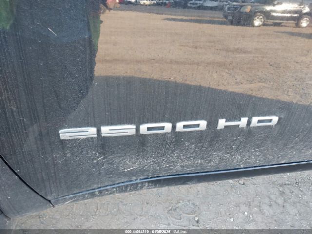 General Motors Sierra 2500HD 4wd Double Cab Standard Bed Slt Image 2