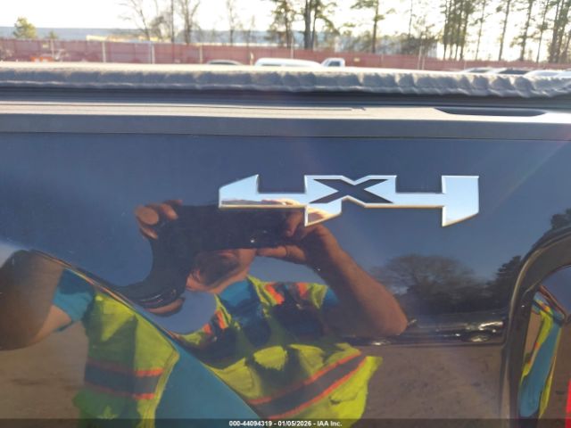 General Motors Sierra 2500HD 4wd Double Cab Standard Bed Slt Image 12