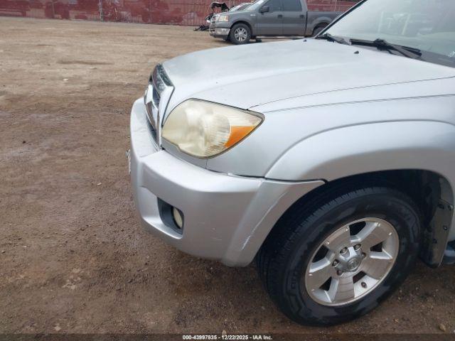 Toyota 4Runner Sr5 V6 Image 5