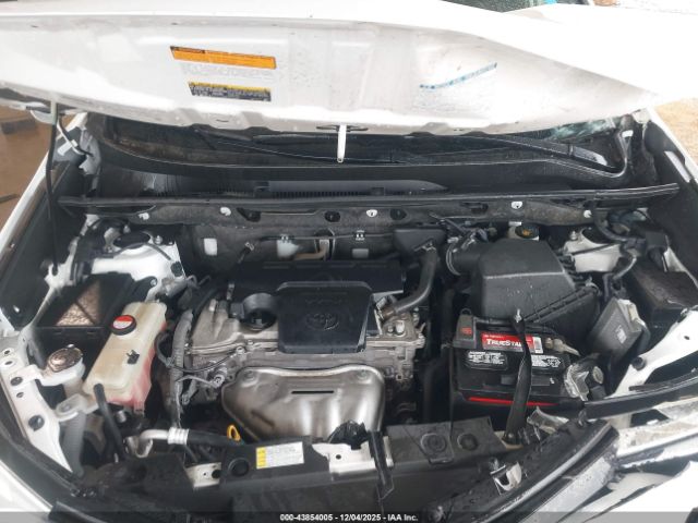 Toyota RAV4 Se Image 15