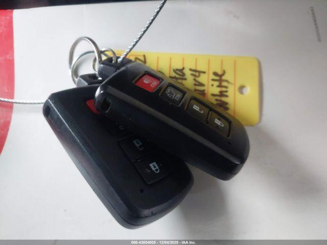 Toyota RAV4 Se Image 10