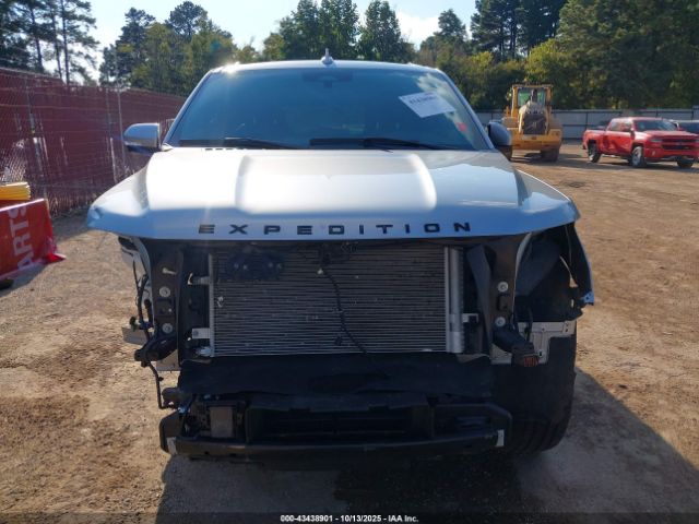 Ford Expedition Limited Image 4