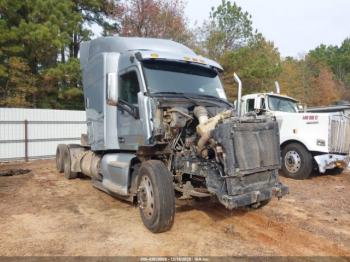  Salvage Peterbilt 579