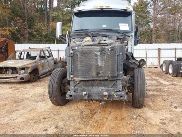 Peterbilt 579 Image 9