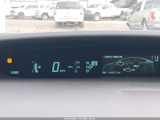 Toyota Prius Two Image 15