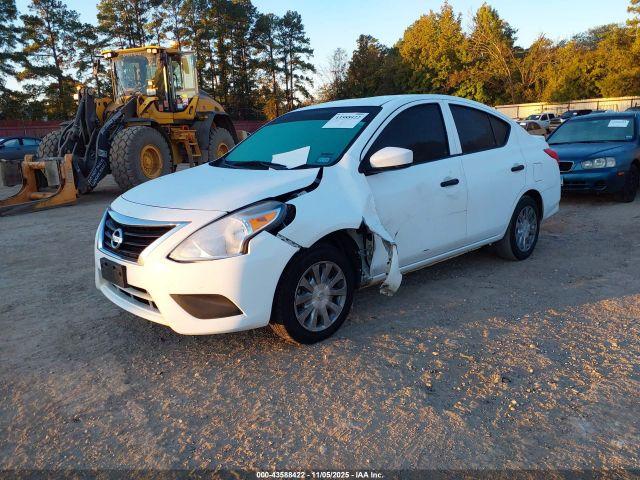 Nissan Versa 1.6 S+ Image 3