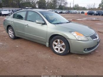  Salvage Nissan Altima