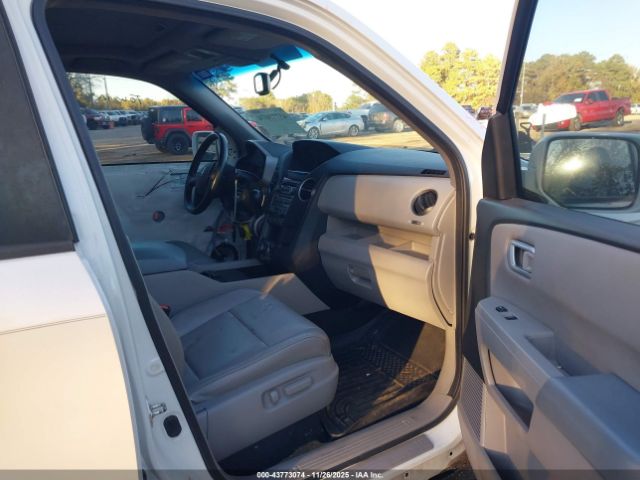 Honda Pilot Touring Image 6