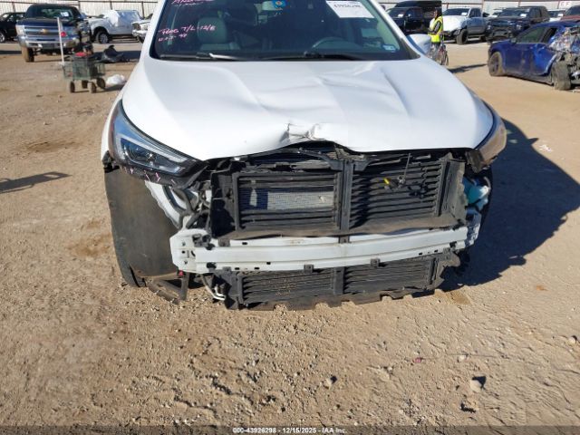 Buick Enclave Essence Image 9