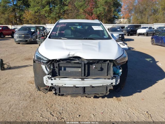 Buick Enclave Essence Image 5