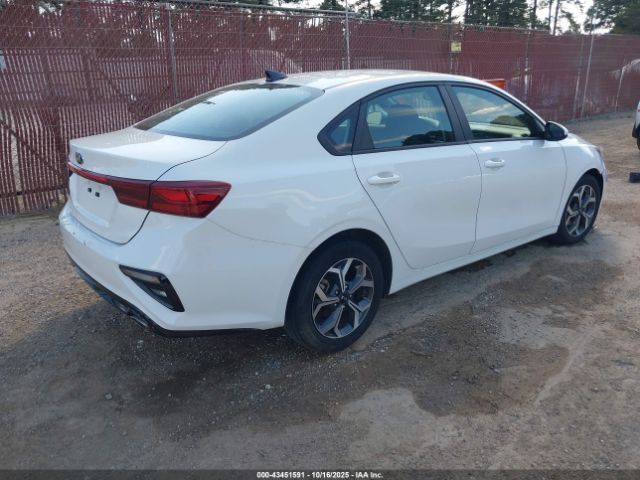 Kia Forte Lxs Image 16