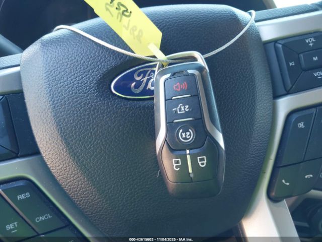 Ford F-150 Lariat Image 15