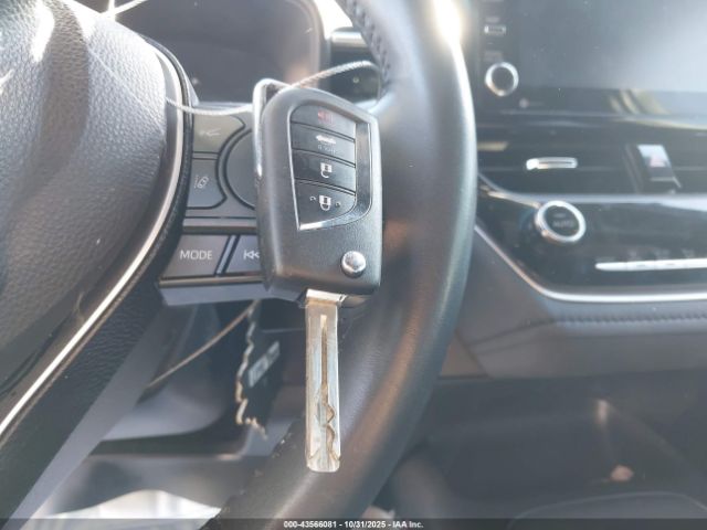 Toyota Corolla Se Image 4