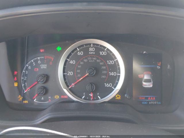 Toyota Corolla Se Image 9