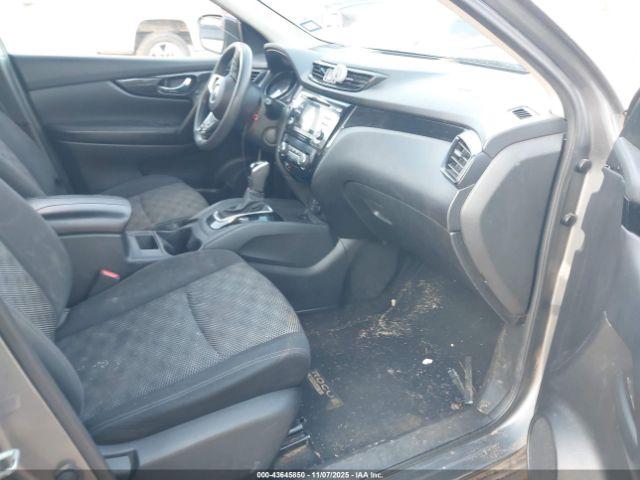 Nissan Rogue Sv Image 6