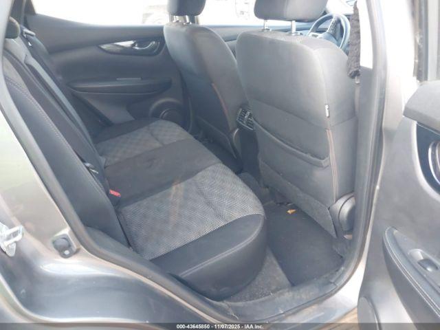 Nissan Rogue Sv Image 3