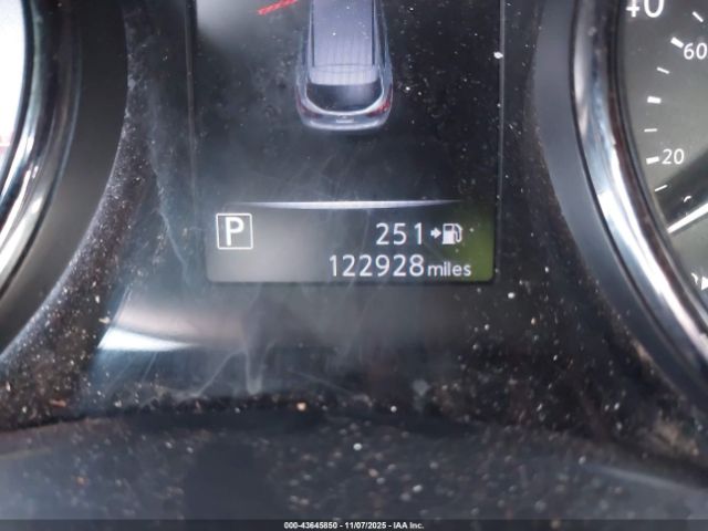 Nissan Rogue Sv Image 13