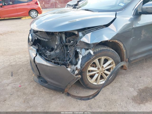 Nissan Rogue Sv Image 12