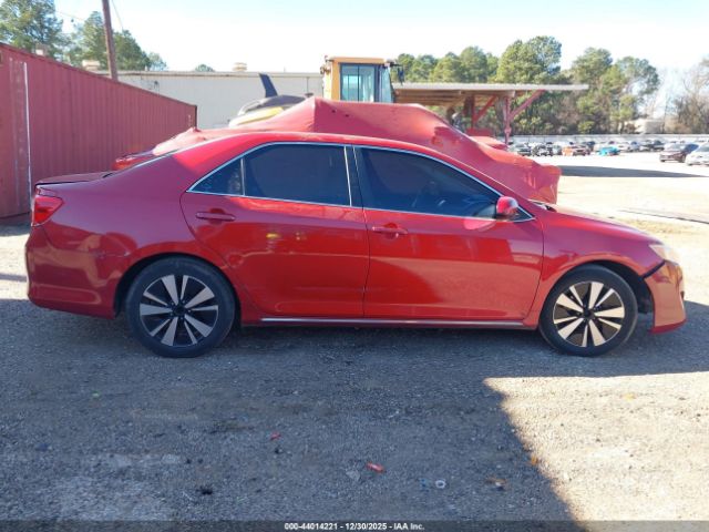 Toyota Camry Le Image 13