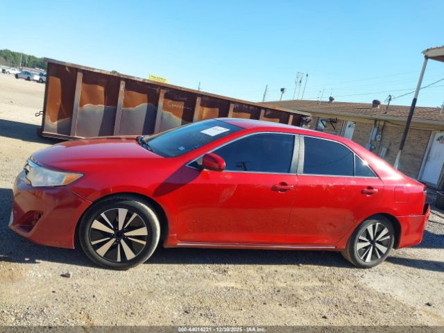 Toyota Camry Le Image 5