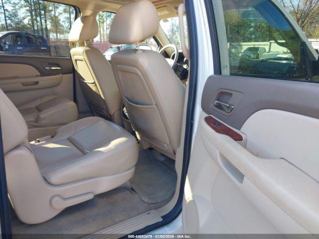 GMC Yukon Slt Image 3