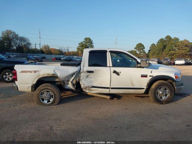 Dodge Ram 2500 St Image 8