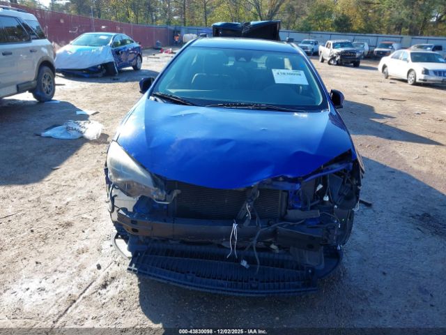 Toyota Corolla Xse Image 8