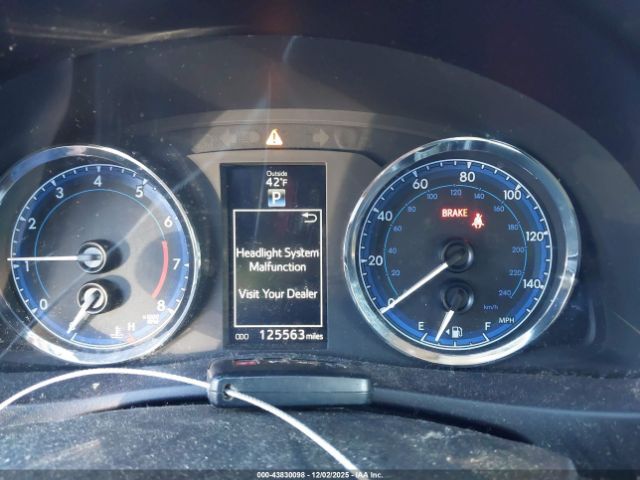 Toyota Corolla Xse Image 14