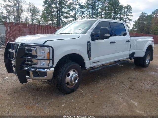 Ford F-350 Xlt Image 4