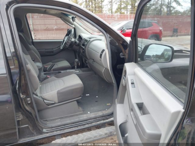 Nissan Xterra S Image 7