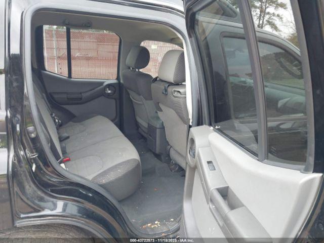 Nissan Xterra S Image 11