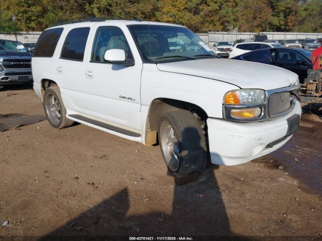 GMC Yukon Denali Image 1