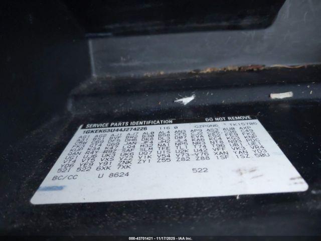 GMC Yukon Denali Image 16