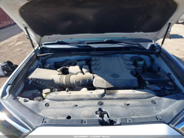 Toyota 4Runner Limited Image 19