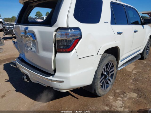 Toyota 4Runner Limited Image 13